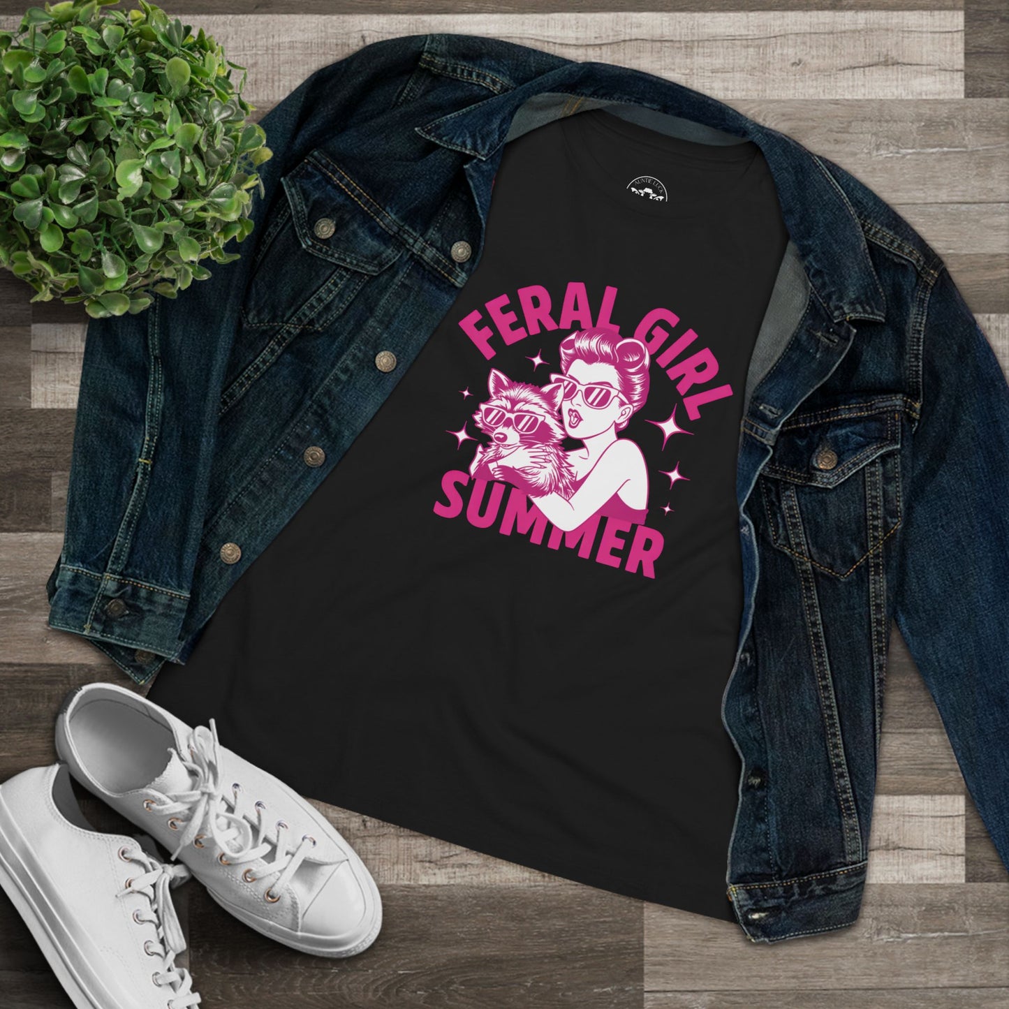 Feral Girl Summer Raccoon Tee – Hot Pink Vintage